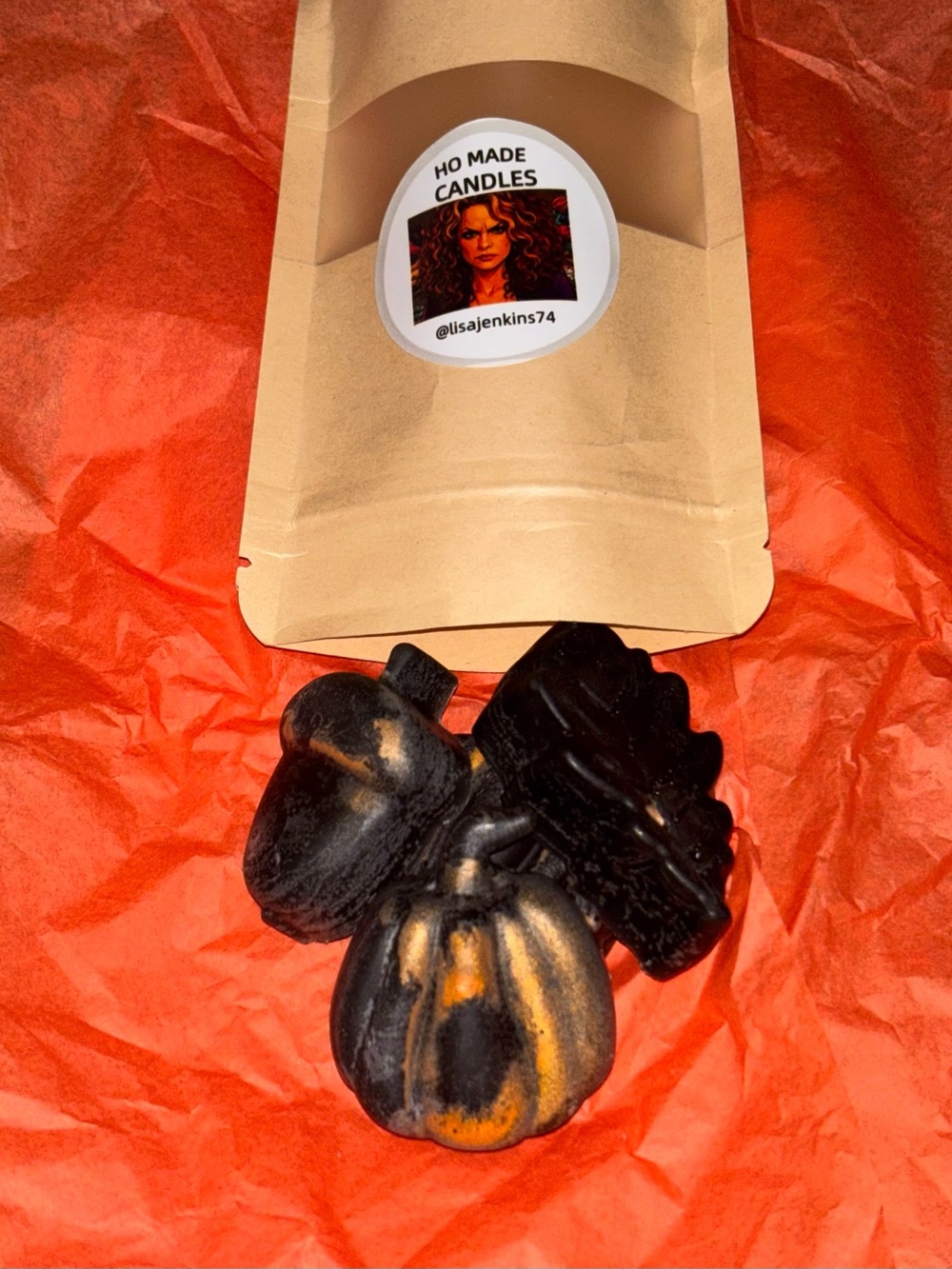 Sweet Pea scented Black & Orange Pumpkin Wax Melts